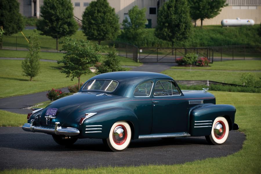 Cadillac Series 62 Coupe 1941 года  (фото 4 из 5)